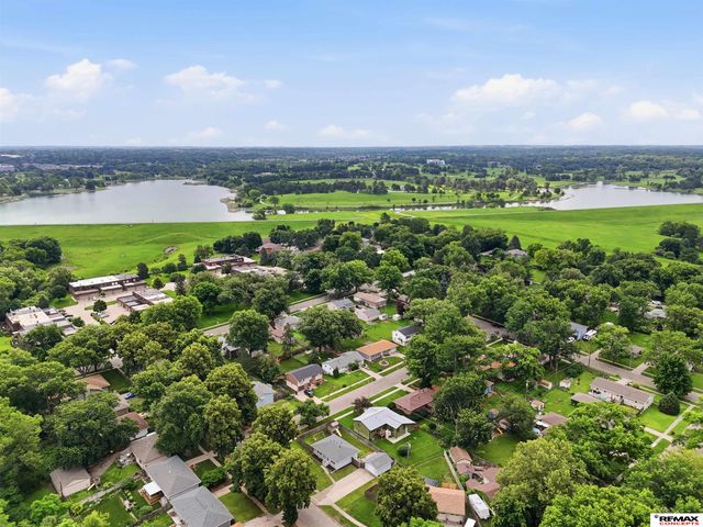 5721 Otoe Street, Lincoln, NE 68506