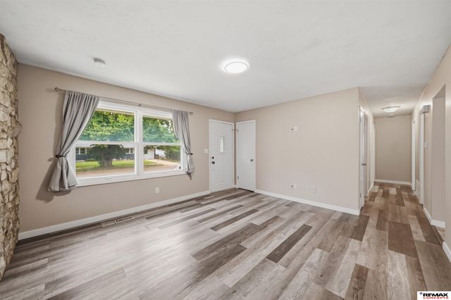 5721 Otoe Street, Lincoln, NE 68506