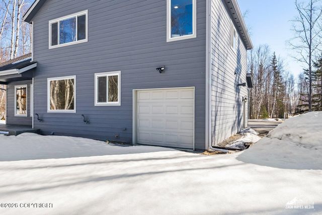 1961 W Vaunda Avenue, Wasilla, AK 99654