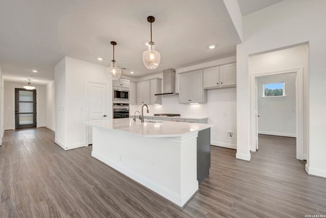 11806 Hackford, San Antonio, TX 78254