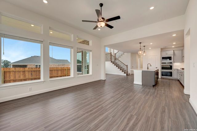 11806 Hackford, San Antonio, TX 78254