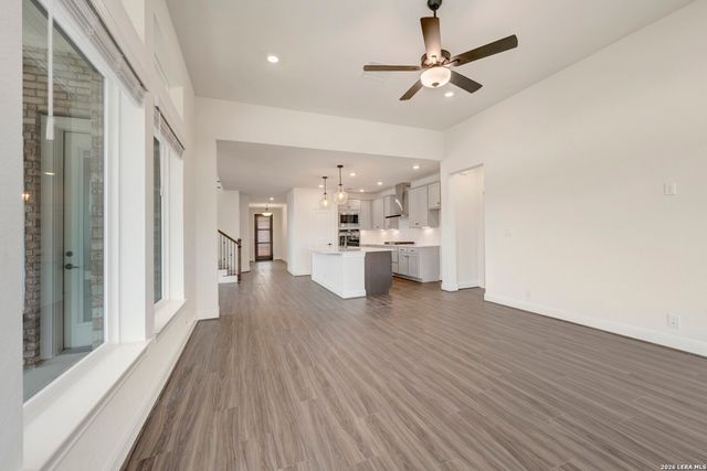 11806 Hackford, San Antonio, TX 78254