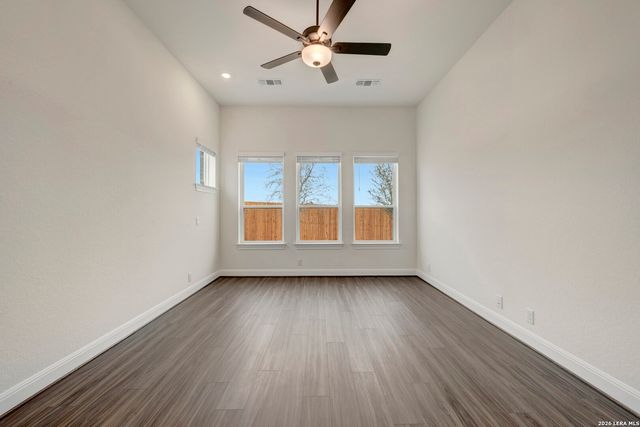 11806 Hackford, San Antonio, TX 78254