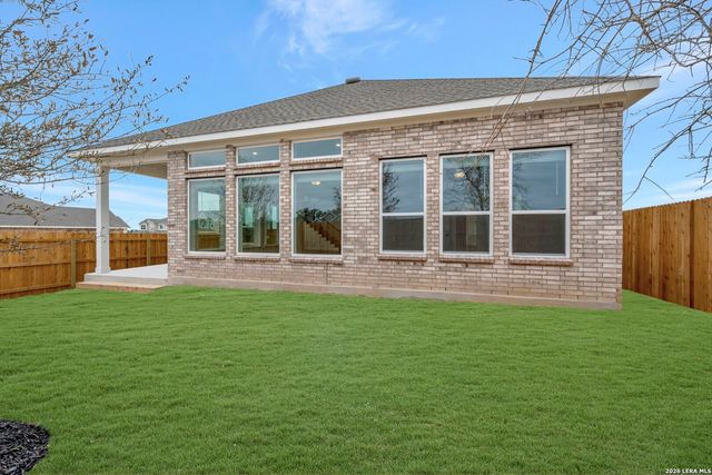 11806 Hackford, San Antonio, TX 78254