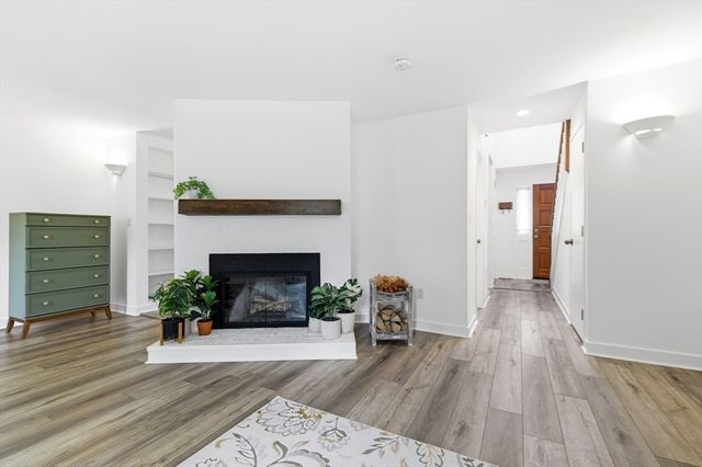 52 Jasper Ln 52, Randolph, MA 02368