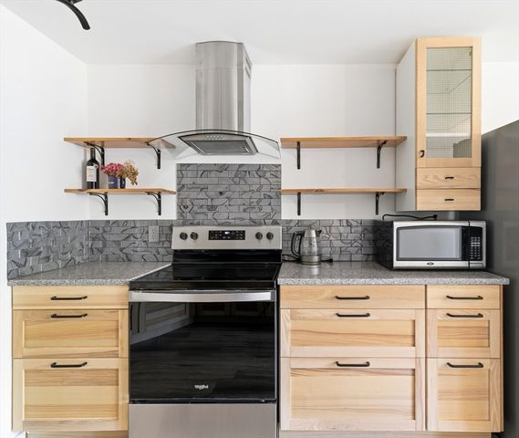 52 Jasper Ln 52, Randolph, MA 02368