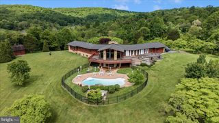 9237 FROSTOWN RD, Middletown, MD 21769