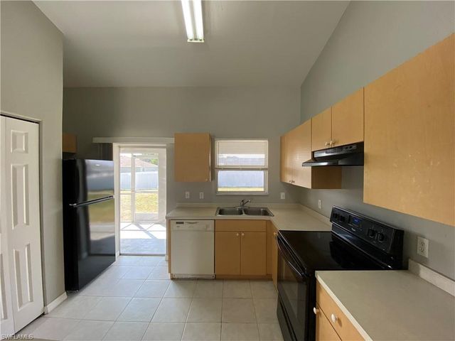 4541 20th ST SW, Lehigh Acres, FL 33973