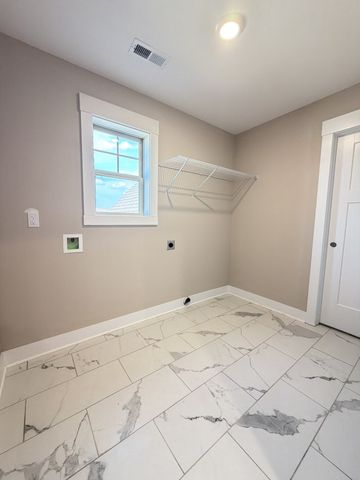 361 Cardinal Creek 270 Ardell Dr, Clarksville, TN 37040