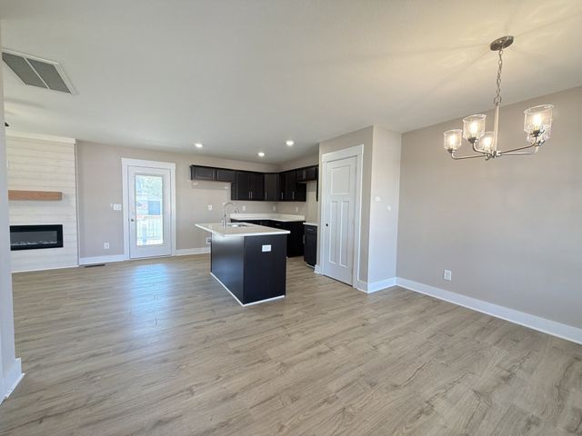 361 Cardinal Creek 270 Ardell Dr, Clarksville, TN 37040