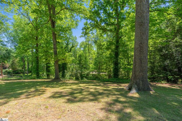 6 Estanolle Street, Greenville, SC 29615