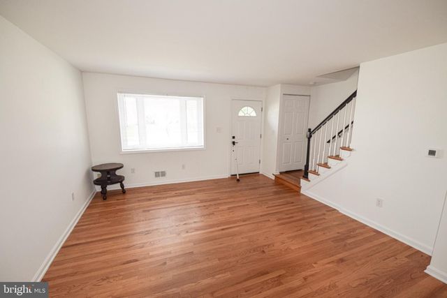 5644 LEIDEN RD, Baltimore, MD 21206