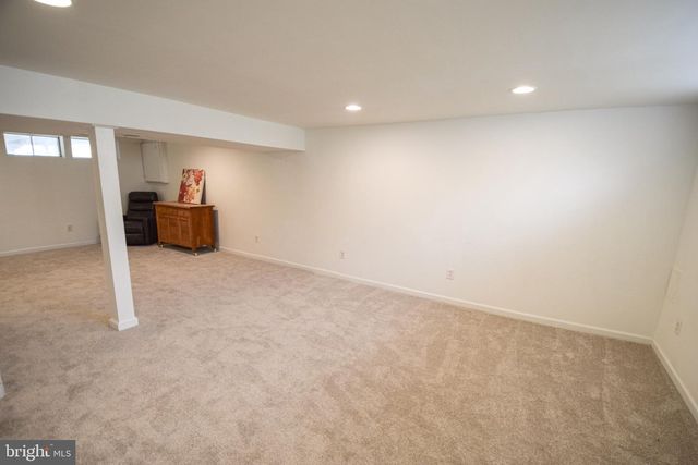 5644 LEIDEN RD, Baltimore, MD 21206