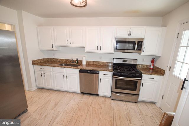 5644 LEIDEN RD, Baltimore, MD 21206