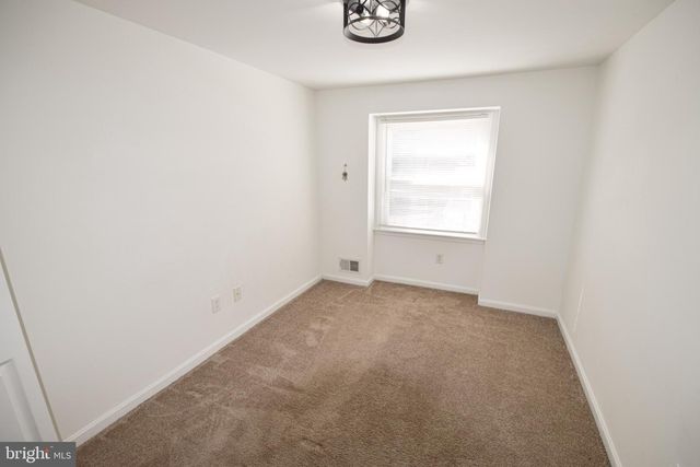 5644 LEIDEN RD, Baltimore, MD 21206
