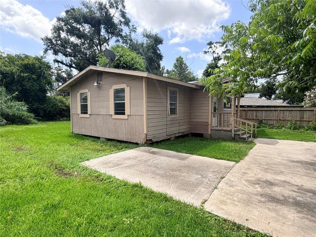 8624 Lawnridge Street, Houston, TX 77016