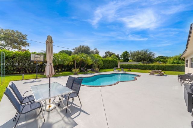 32205 SW 199th Ct, Homestead, FL 33030
