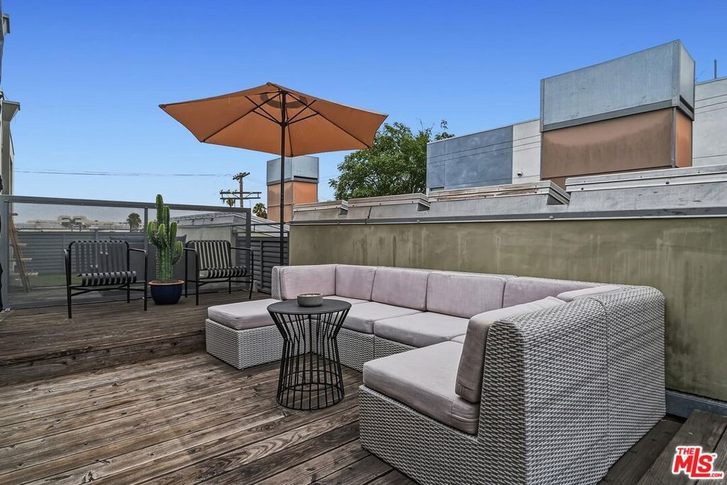 5806 Waring Avenue 14, Los Angeles, CA 90038 — photo 3