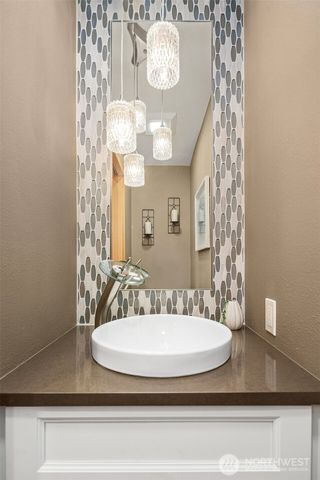 2023 45th Street Ct NW, Gig Harbor, WA 98335