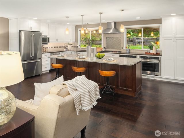 2023 45th Street Ct NW, Gig Harbor, WA 98335