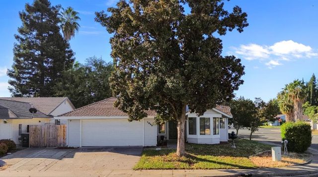 1098 Willow Creek Dr, Yuba City, CA 95991