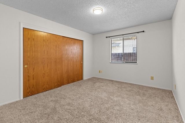 1098 Willow Creek Dr, Yuba City, CA 95991