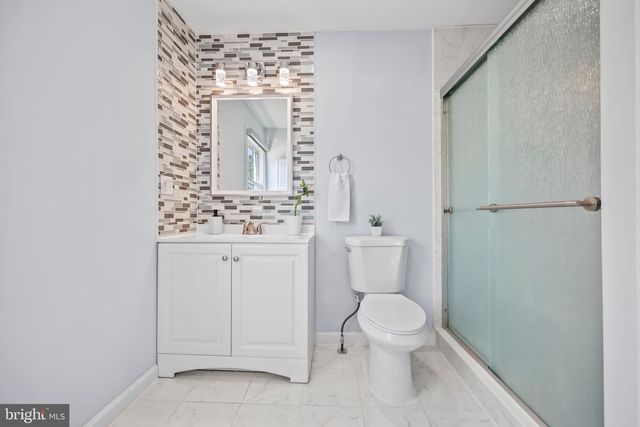9 AUBURN AVE, Ewing, NJ 08638