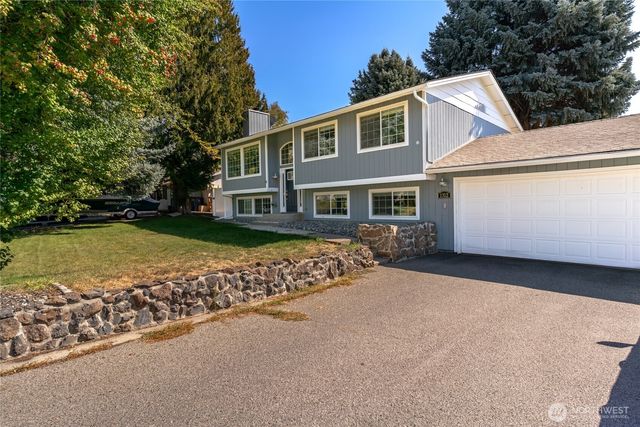 1312 Bel Air Drive, East Wenatchee, WA 98802