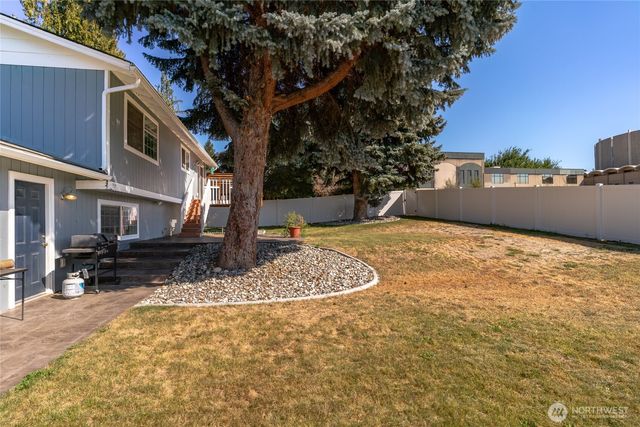 1312 Bel Air Drive, East Wenatchee, WA 98802