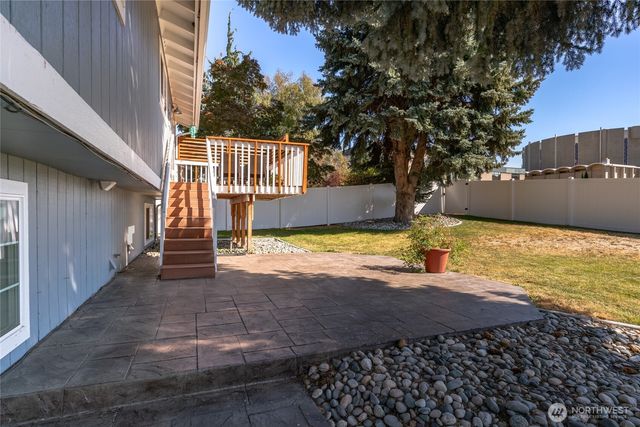 1312 Bel Air Drive, East Wenatchee, WA 98802