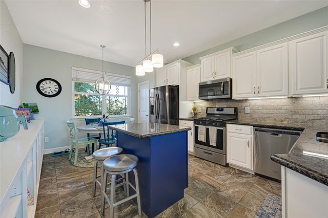 13210 Torino Drive, Mont Belvieu, TX 77535