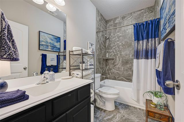 13210 Torino Drive, Mont Belvieu, TX 77535