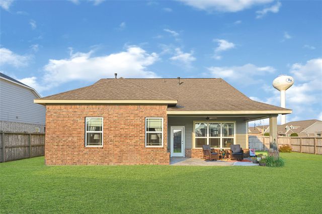 13210 Torino Drive, Mont Belvieu, TX 77535