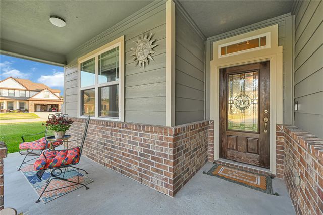 13210 Torino Drive, Mont Belvieu, TX 77535