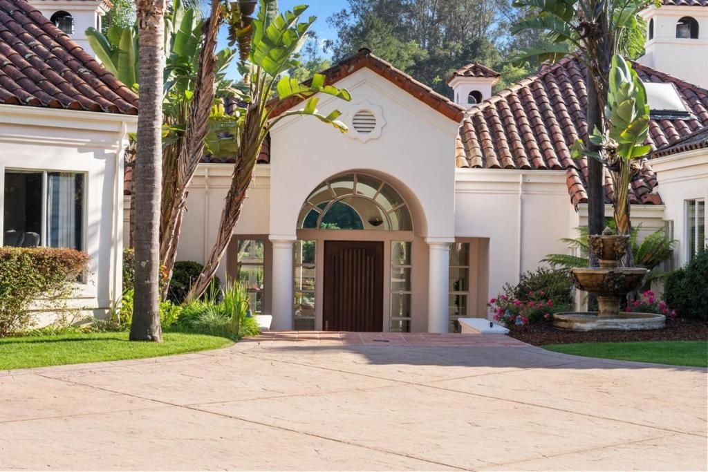 Image 10 of property listing at 235 Vista Del Pajaro Road, Corralitos, CA 95076