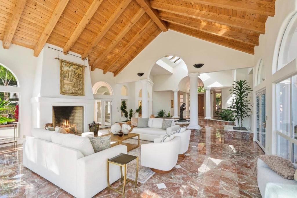 Image 14 of property listing at 235 Vista Del Pajaro Road, Corralitos, CA 95076