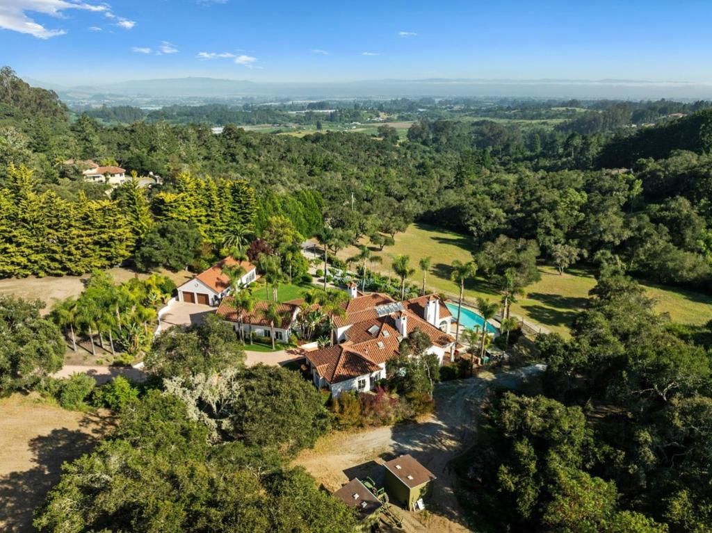 Image 2 of property listing at 235 Vista Del Pajaro Road, Corralitos, CA 95076