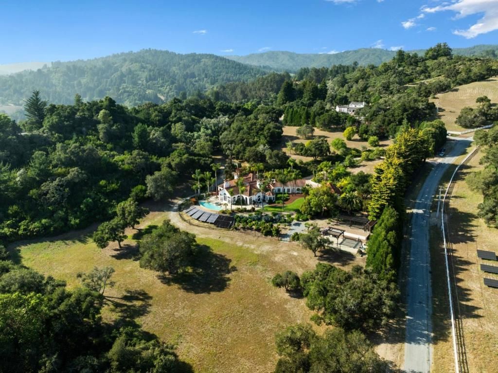 Image 8 of property listing at 235 Vista Del Pajaro Road, Corralitos, CA 95076