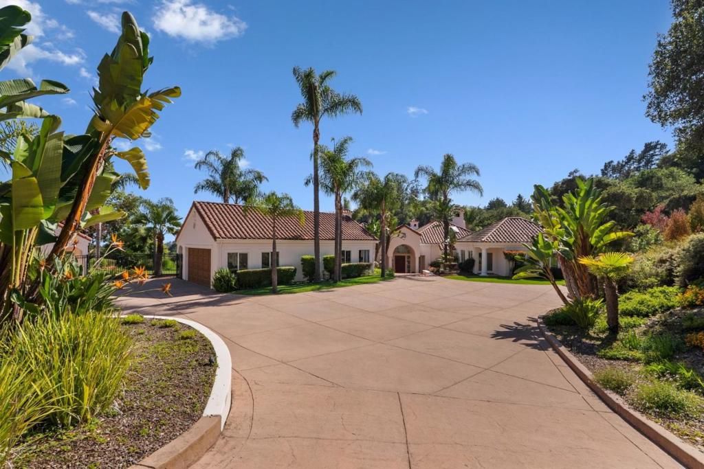 Image 9 of property listing at 235 Vista Del Pajaro Road, Corralitos, CA 95076