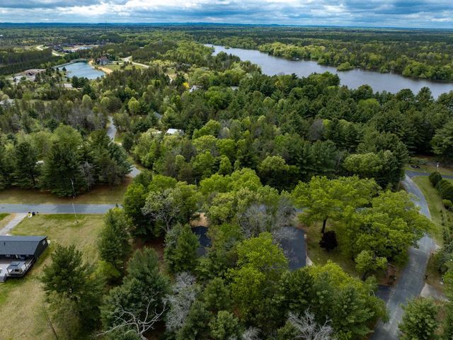 W5613 Cherokee Lane, New Lisbon, WI 53950