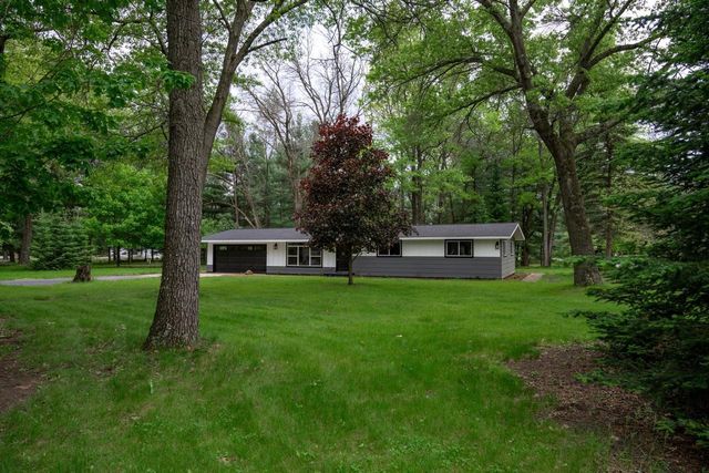 W5613 Cherokee Lane, New Lisbon, WI 53950