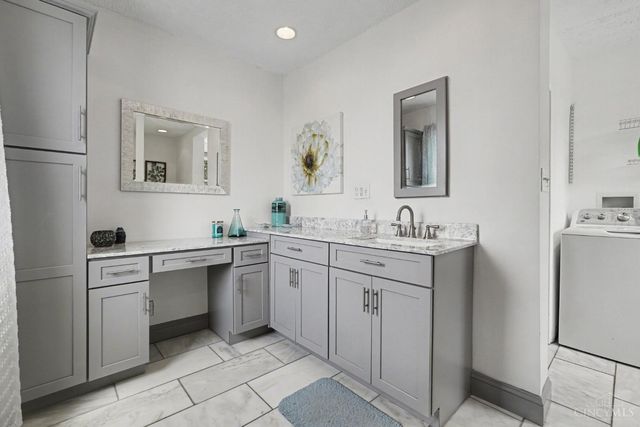 3231 E Darwin Avenue, Cincinnati, OH 45211