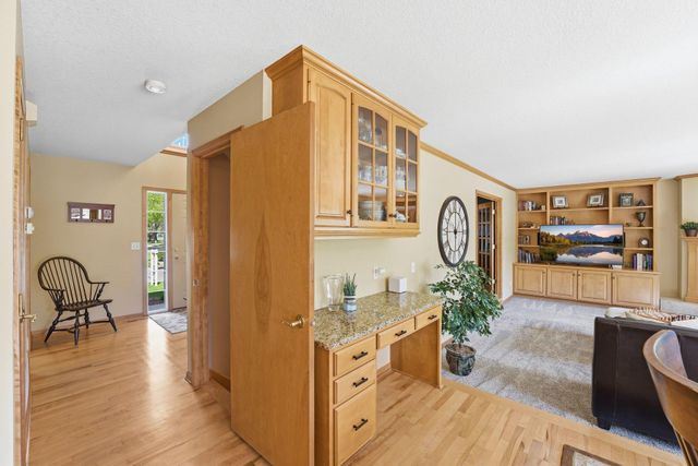 8511 Cedar Court, Victoria, MN 55386