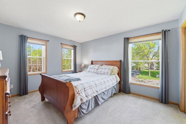 8511 Cedar Court, Victoria, MN 55386
