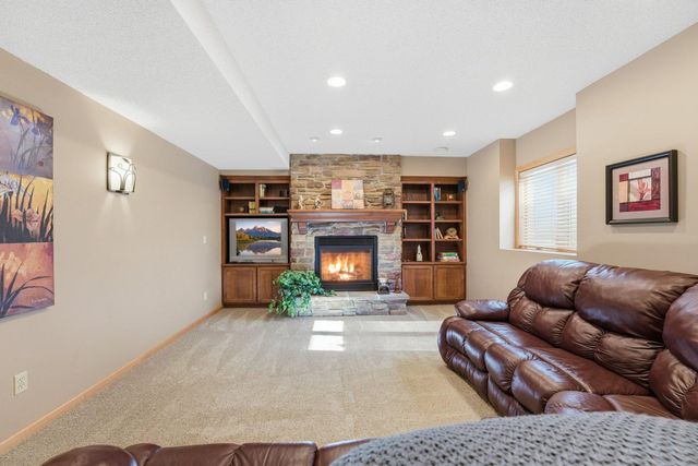 8511 Cedar Court, Victoria, MN 55386
