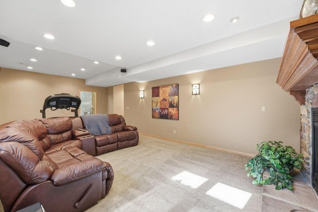 8511 Cedar Court, Victoria, MN 55386