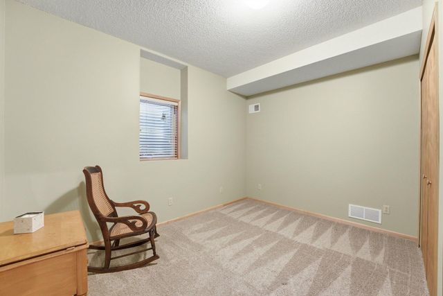 8511 Cedar Court, Victoria, MN 55386