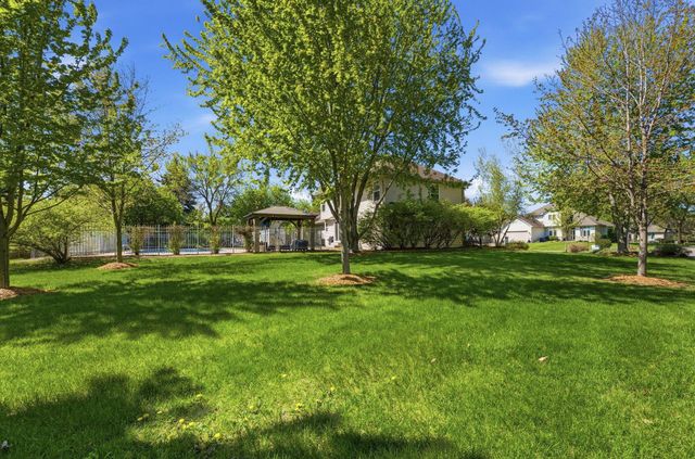 8511 Cedar Court, Victoria, MN 55386