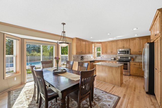 8511 Cedar Court, Victoria, MN 55386