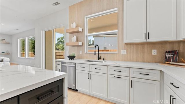 1 Thunder Rock, Oroville, CA 95966